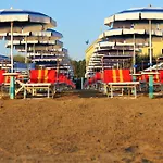 Happy Camping Village Semesterpark 4*