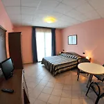 Semesterpark Happy Camping Village 4*