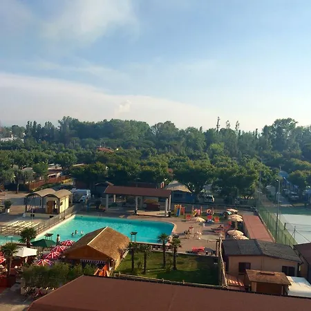 Happy Camping Village